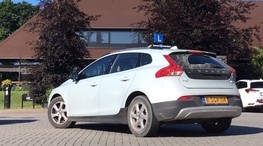 Rijles automaat in Volvo V40