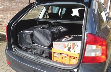 Geen losse spullen in je auto!