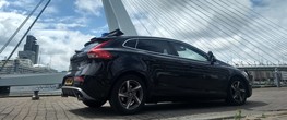 Rijles in een Volvo V40